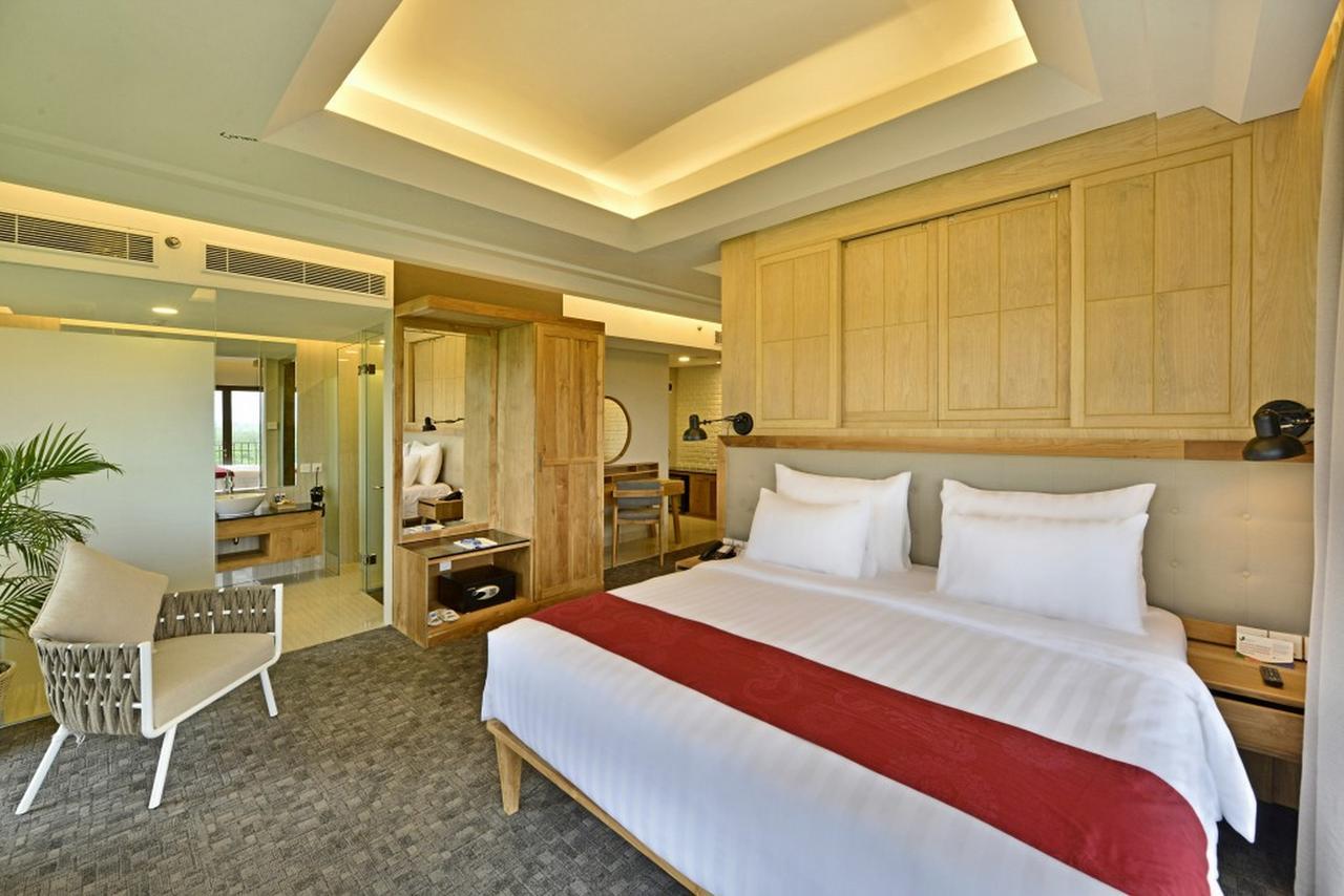 Famvida Hotel Lubuklinggau Номер фото